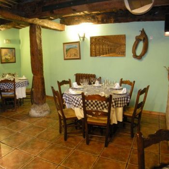 Posada por habitaciones en Segovia. Imágenes del restaurante4