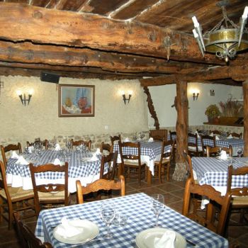 Posada por habitaciones en Segovia. Imágenes del restaurante3